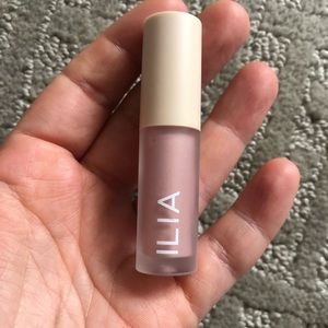 ILIA Liquid Powder eyeshadow tint in AURA 1.5ml
